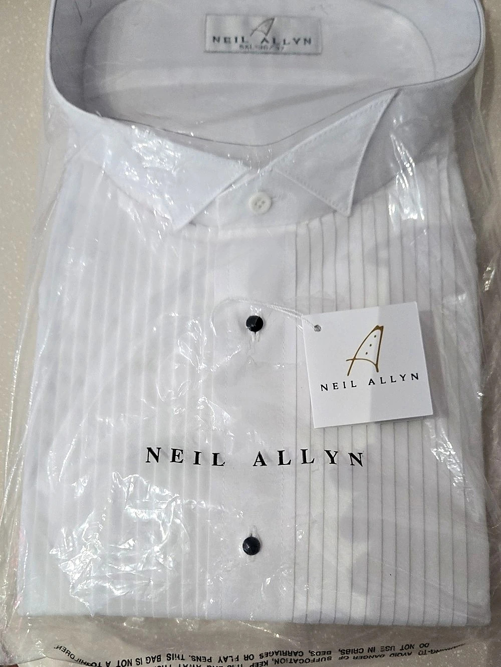 Neil Allyn Wing Collar Tuxedo Shirt with Pleats White 5XL (36/37)